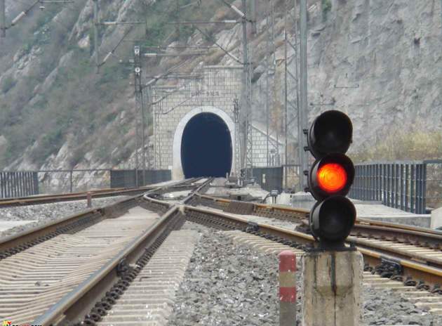 石家莊哪些學校開設鐵道信號專業(yè)？