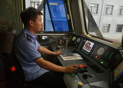 石家莊鐵路學(xué)?；疖囁緳C就業(yè)學(xué)生