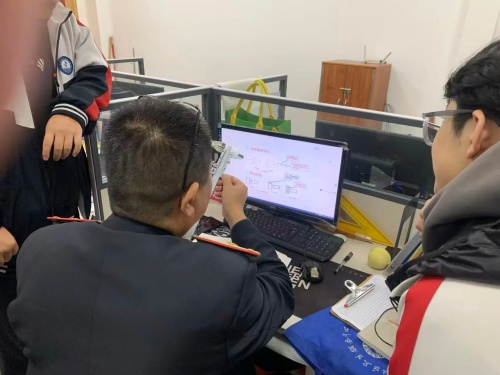 石家莊東華鐵路學(xué)校有計算機(jī)專業(yè)嗎？