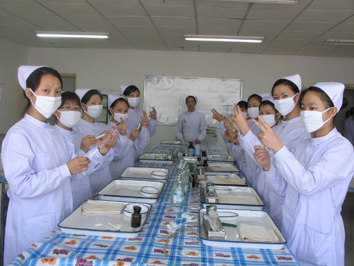 學(xué)習(xí)基礎(chǔ)差能到河北同仁醫(yī)學(xué)中專學(xué)校學(xué)醫(yī)嗎？