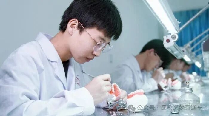 石家莊冀聯(lián)醫(yī)學(xué)中專學(xué)校 2026年招生專業(yè)有哪些？